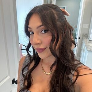 Meet your Posher, Brittani